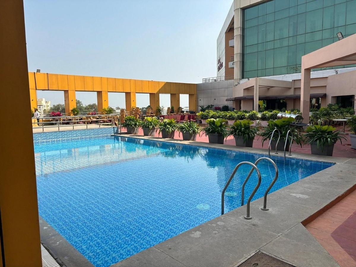 Hotel The Plaza Hyderabad Exterior foto