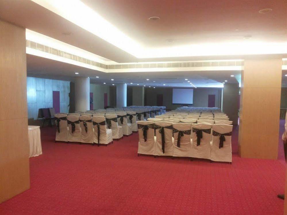 Hotel The Plaza Hyderabad Exterior foto